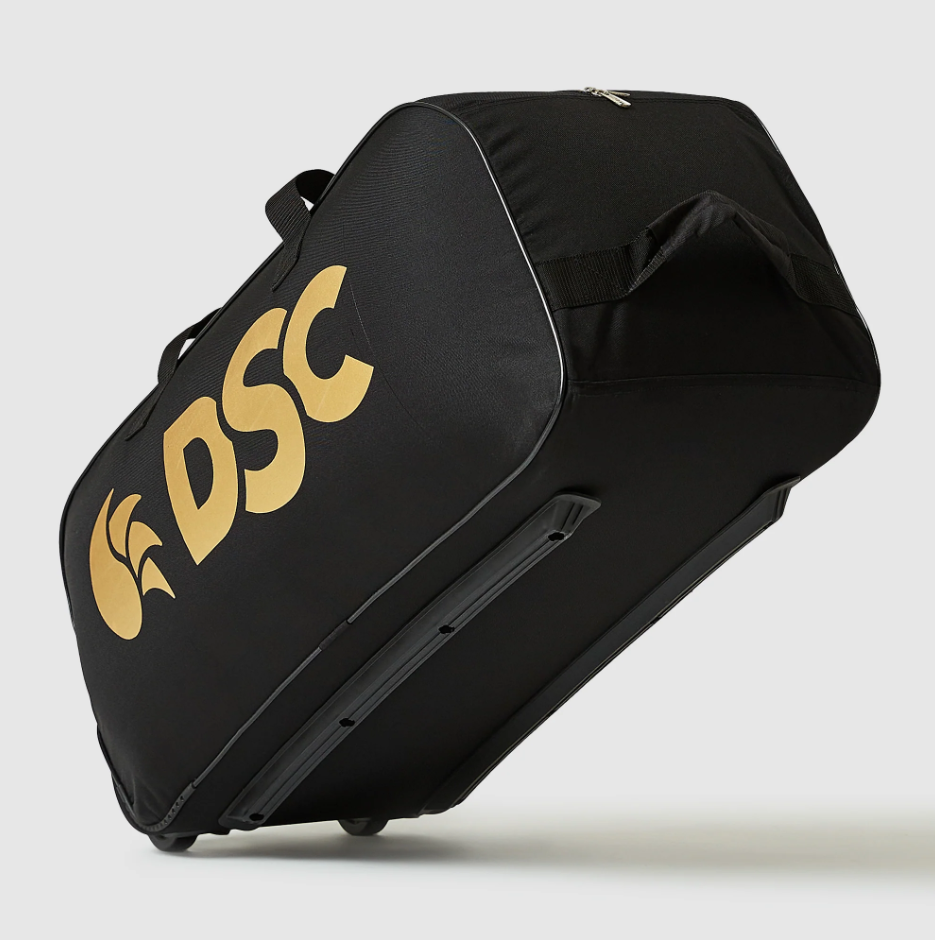 DSC 5005 Wheelie Bag